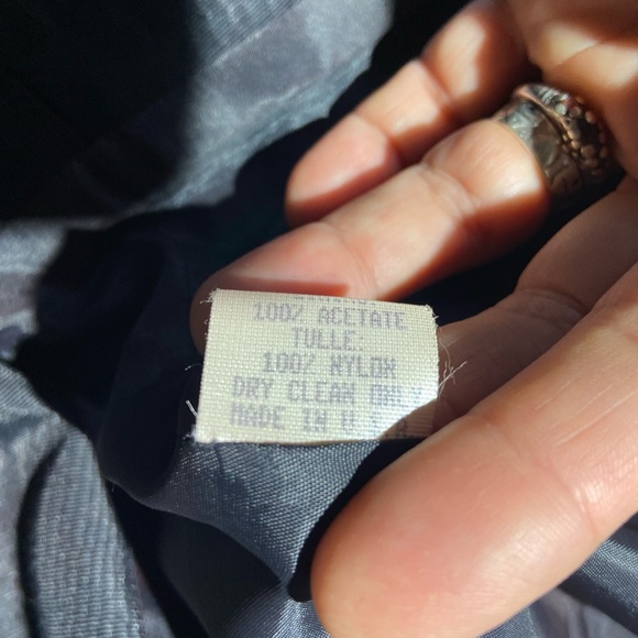 Vintage Fabrice sequence and silk waist jacket. Size small/extra small. - Picture 9 of 14